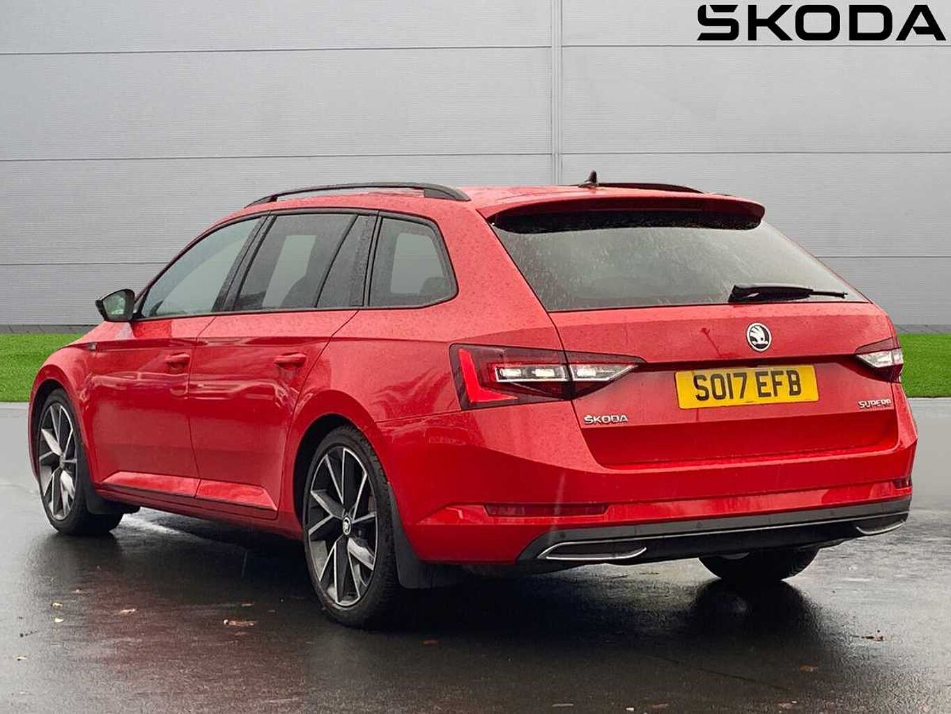 SKODA Superb 2.0 TDI SCR (190ps) SportLine DSG 5D Estate